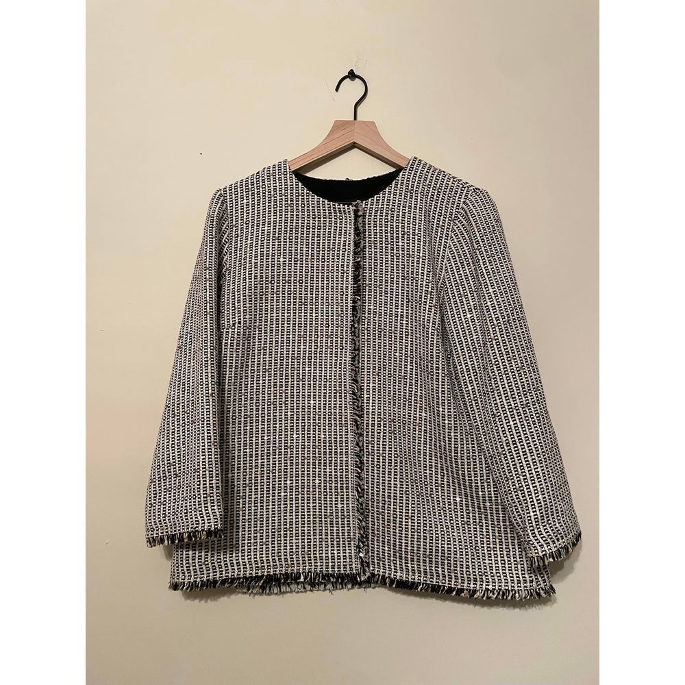 Women’s Tweed Lafayette 148 New York Jacket- Large Hidden Buttons